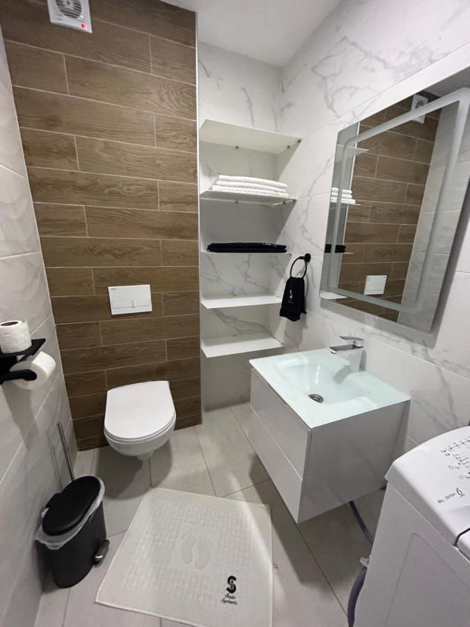 Sandev Apartments Black&White ชติป ภายนอก รูปภาพ